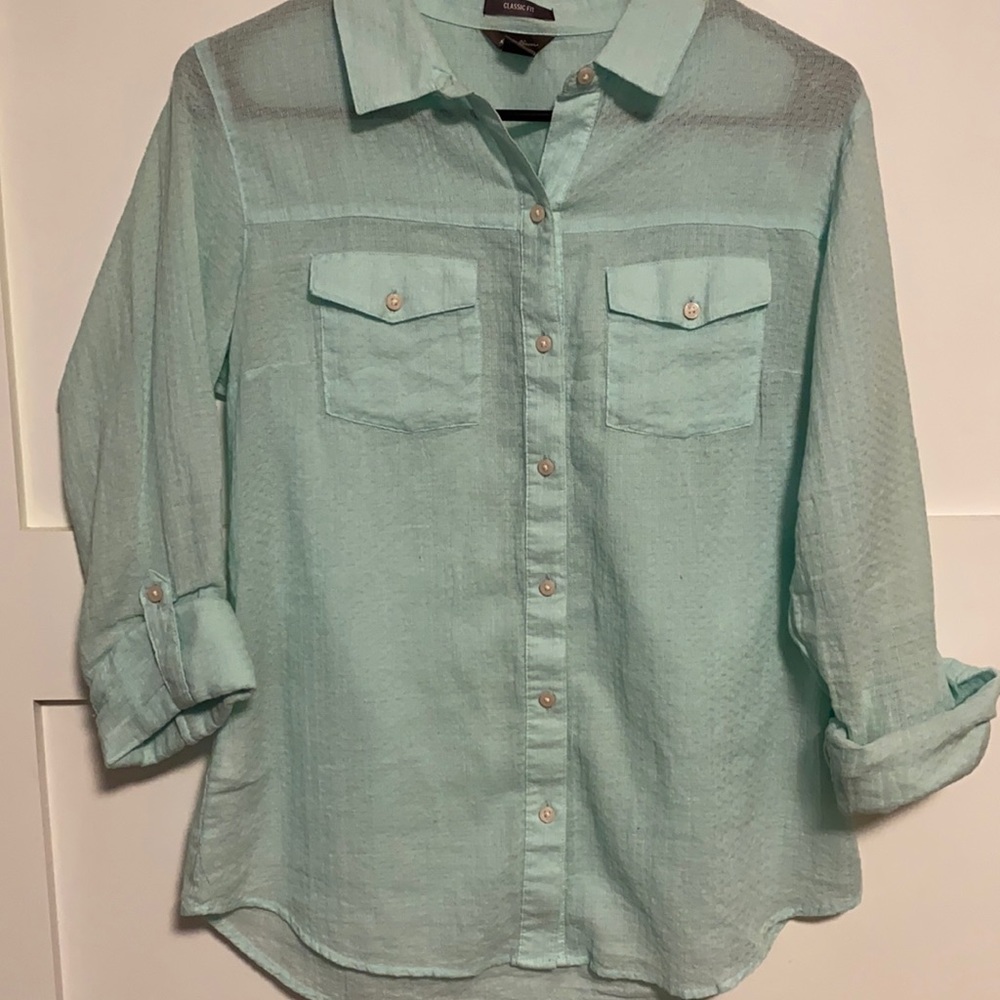 Eddie Bauer Women’s Classic fit shirt